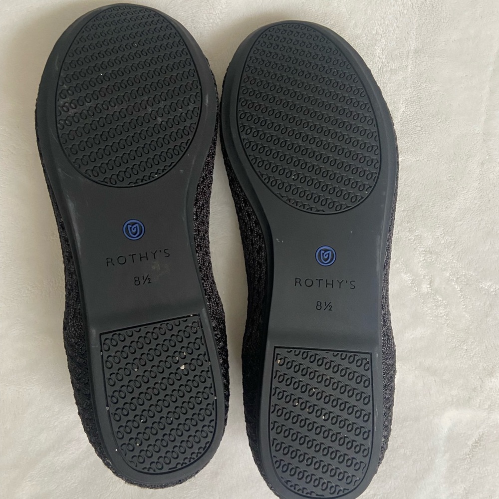 Black Rothy’s Round toe Flats 8.5 - Picture 3 of 12
